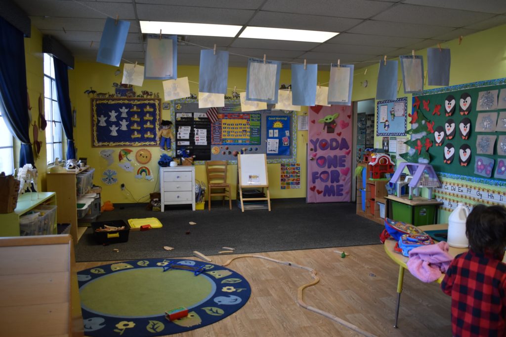 Footprints Preschool – Buzzin Bee's 3-Year-Old's School Room